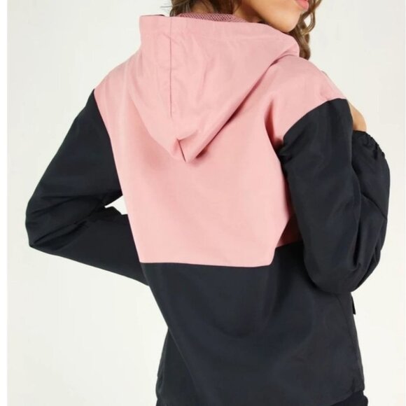 Windbreaker - Picture 4 of 4